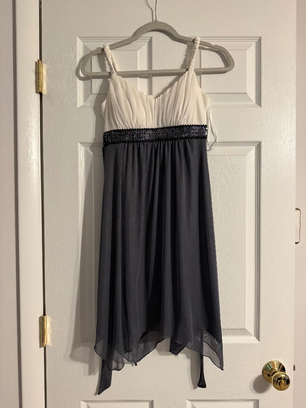 NWT High Low Dress perfect for homecoming, prom, wedding, party